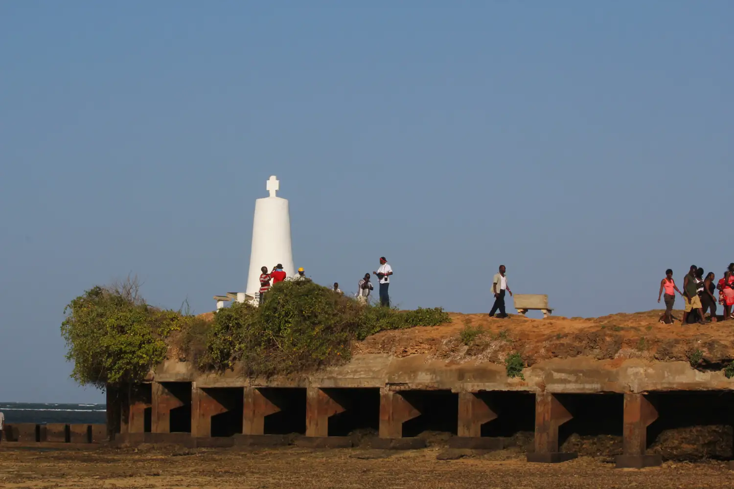 La croce di Vasco da Gama a Malindi con la bassa marea